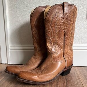 Old West leather cowboy boots